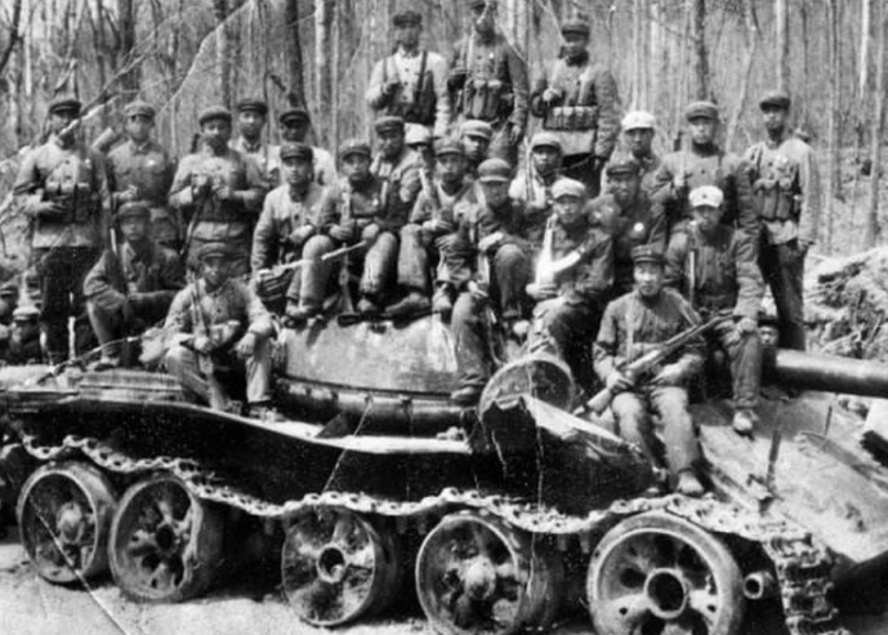 1969年我军缴获了苏军的一辆坦克，苏联派特工潜入我国，企图将其炸毁。谁知这名特