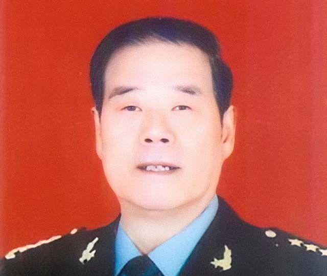 1997年总参谋长傅全有上将率团到美国访问，美国将军问傅全有，身材为何保持得这么