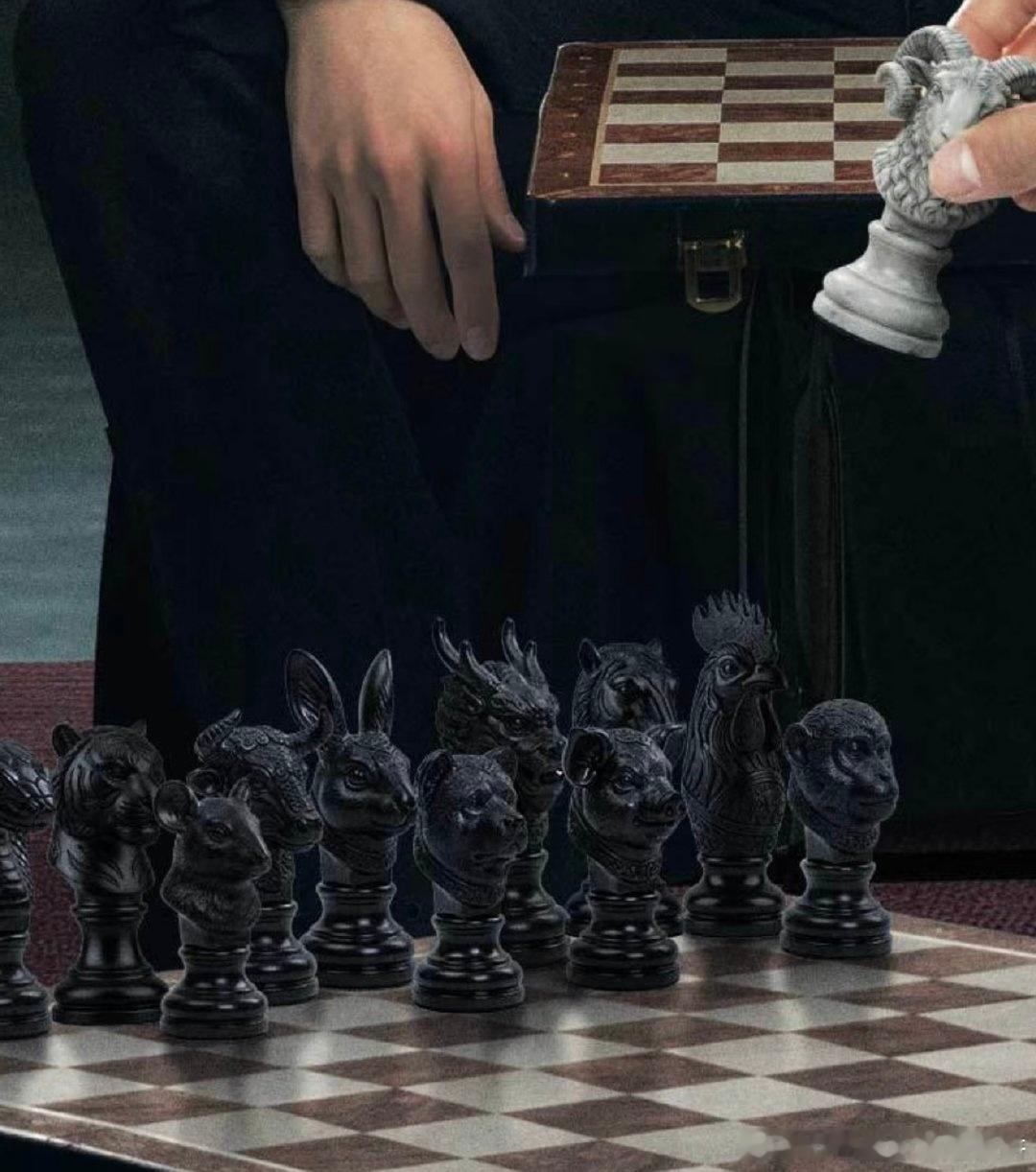 肖战十日终焉今日开机，这个大男主造型好看诶十日终焉开机十日终焉首发阵容