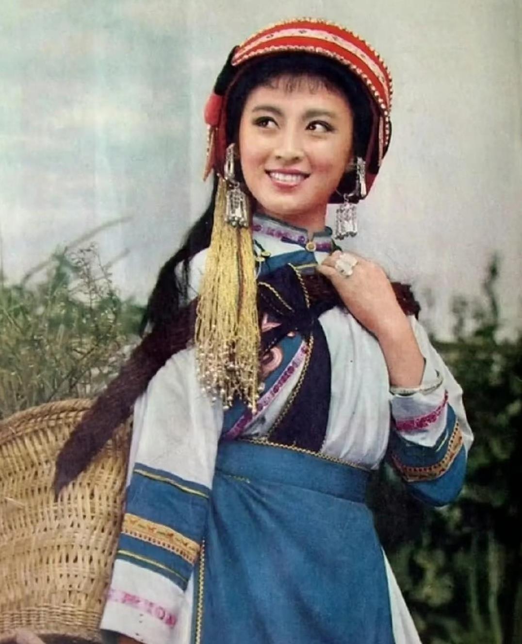 只演2部电影就火遍46个国家，23岁却被逼疯，这位60年代演员到底经历了什么？