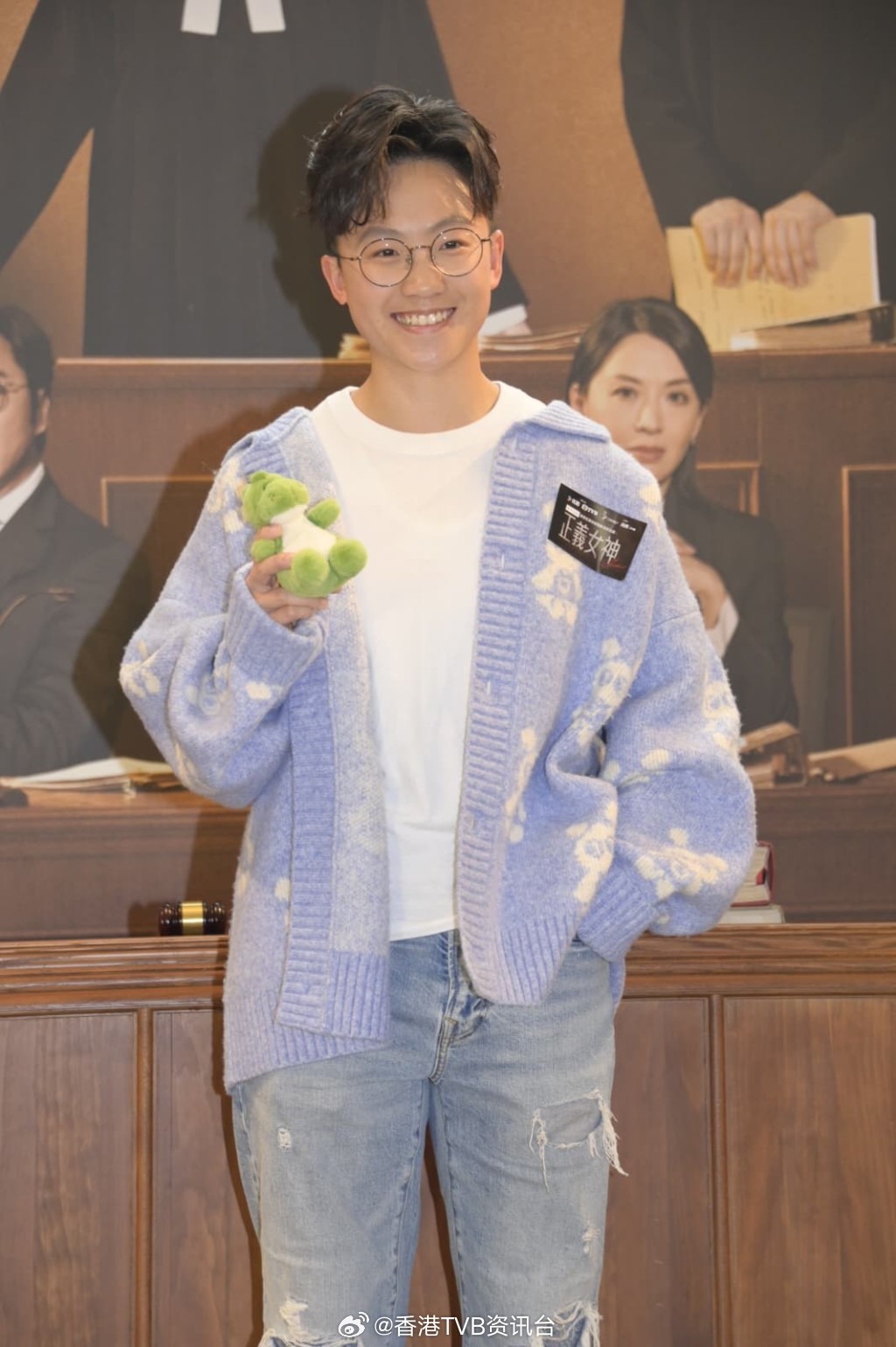 星岛：陈炜与佘诗曼“唇枪舌战”：拍完百多页对白超过瘾刘倬昕反串获封“TVB第三