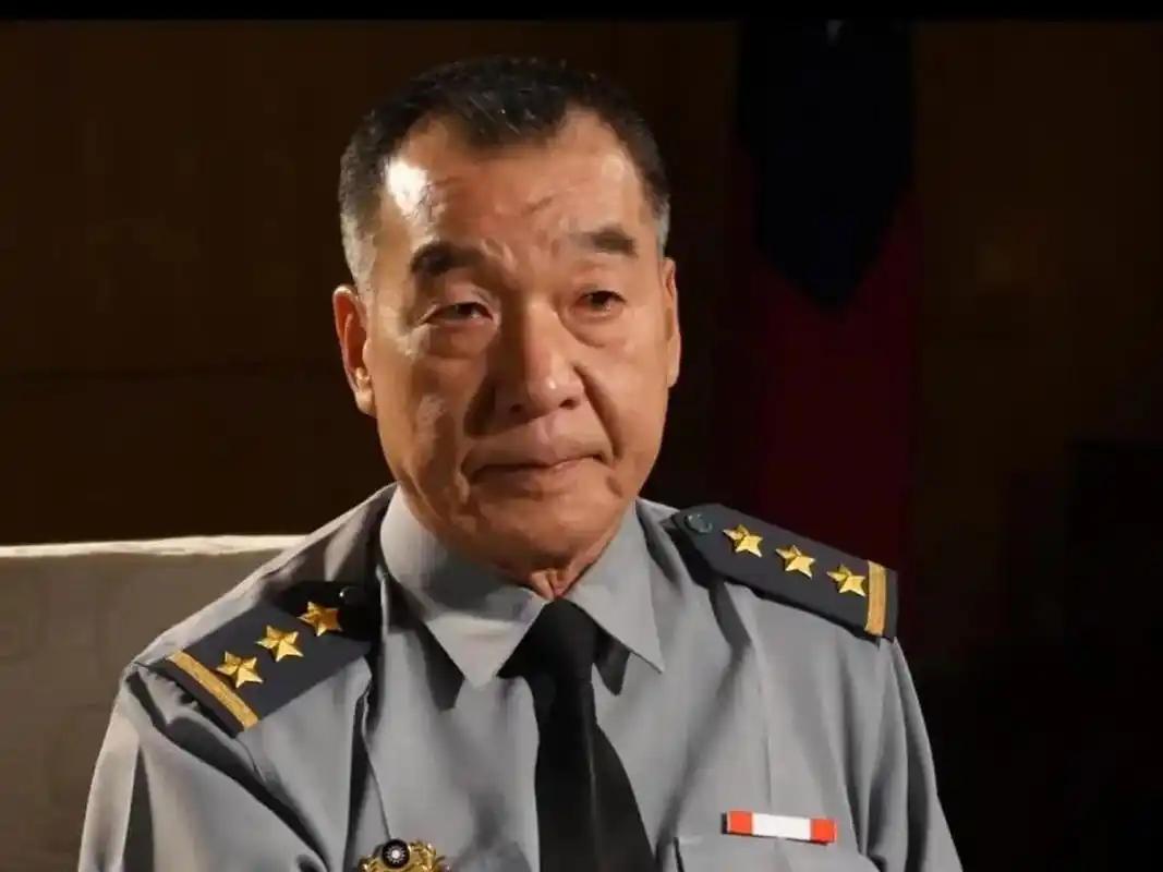 "你想打多久我便奉陪到底！只要解放军战机胆敢越线，台军就会率先开火将其击落。"