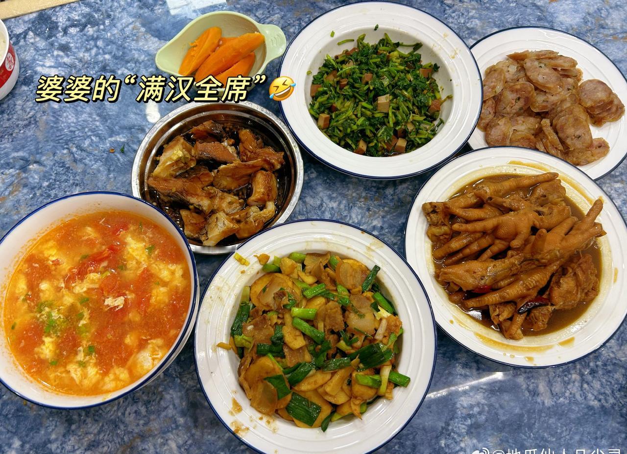 儿媳刚查出怀孕，婆婆立刻报名专业月嫂班——不是为了考证赚钱，是为了科学、细致地照