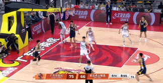 徐杰打得偷鸡摸狗，跟奎因串联球队，萨姆纳让青岛断片青岛队打得别别扭扭，威瑟