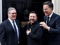 德国疯了，英国也疯了，为了让泽连斯基拖住俄罗斯，在乌克兰已经苟延残喘的情况下，先