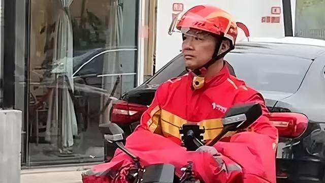 刘强东冲上热搜,风头盖过雷军,太来劲了