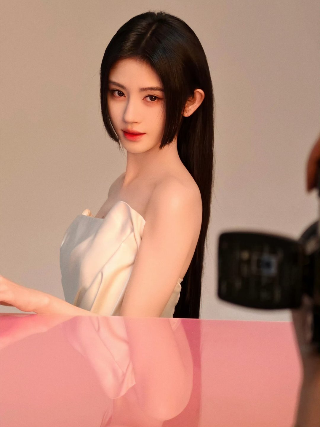 鞠婧祎jjy鞠婧祎阿黛jjy鞠婧祎苏绿夏“情起一时的喜欢不叫热爱长久无言的