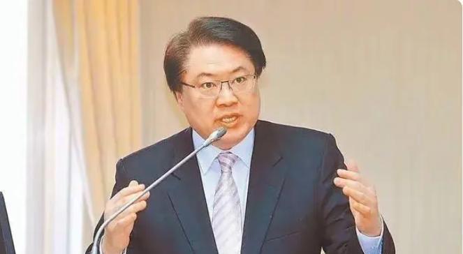 首波罢免投票日出炉，民进党明天全台大串连台“中选会”今天罢免投票日公布，首波就