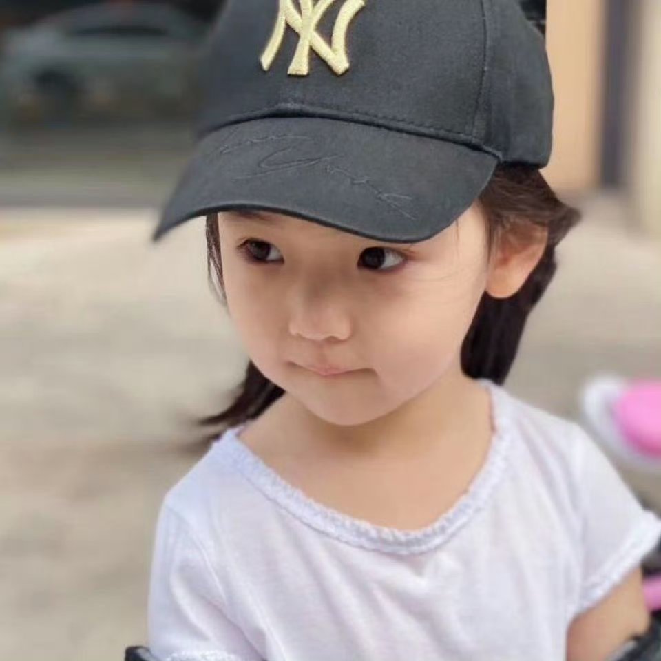 杜淳妻子说小酒窝是为镜头而生的王灿评价小酒窝“为镜头而生”，背后是对孩子天赋的客