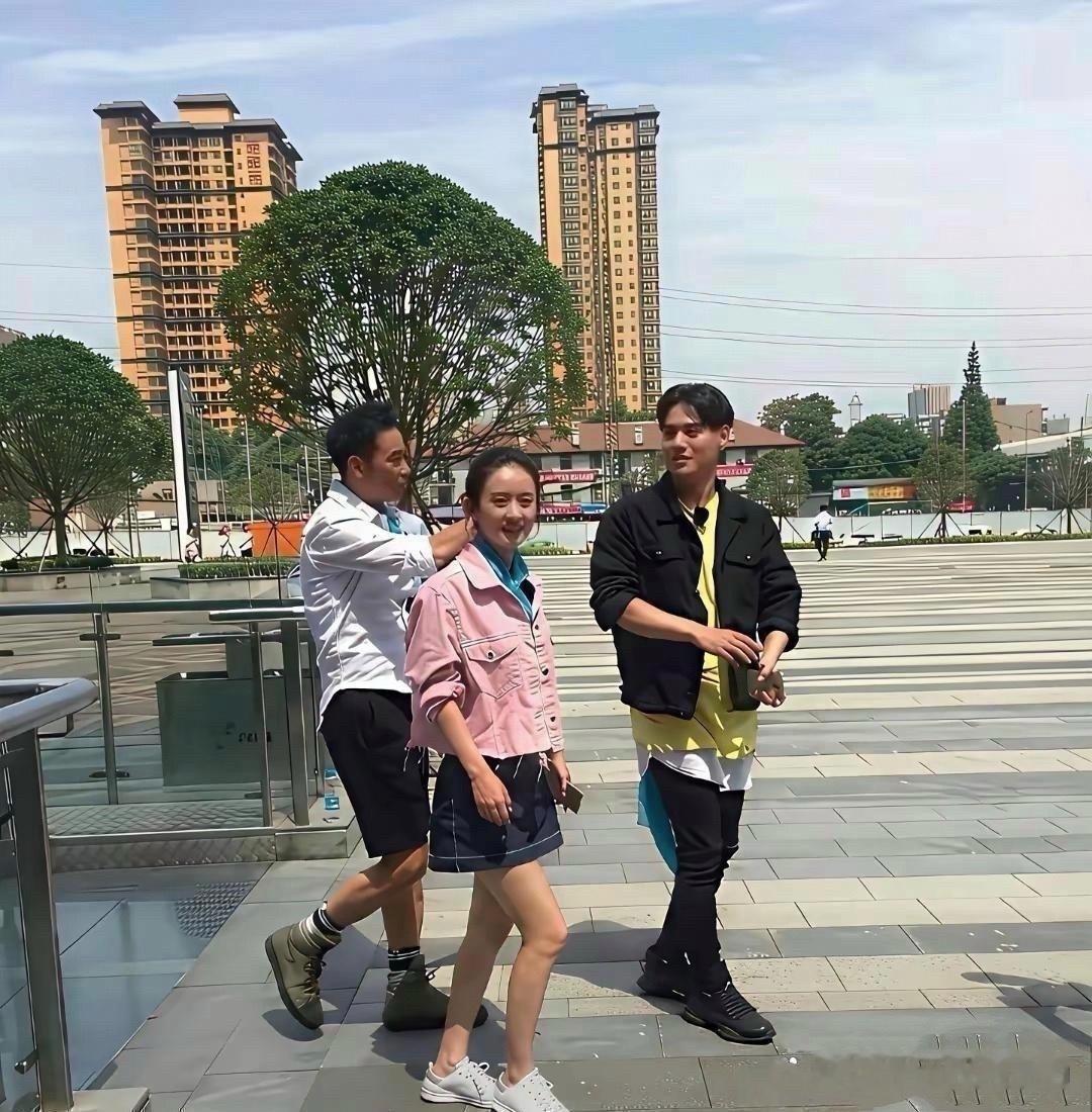 真实的赵丽颖，你们能接受吗