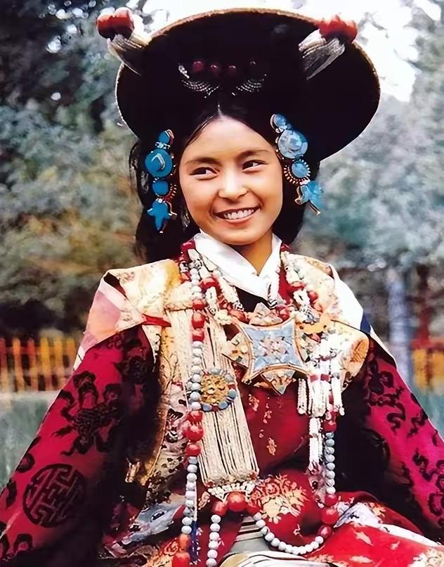 旧西藏贵族去哪了？​最大的群体在印度和美国。​我2017年去过，当地已经繁