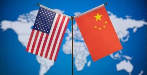 美国对我们的态度明显变强硬了！在与多个国家签署协议之后，美国财长贝森特对我们放话