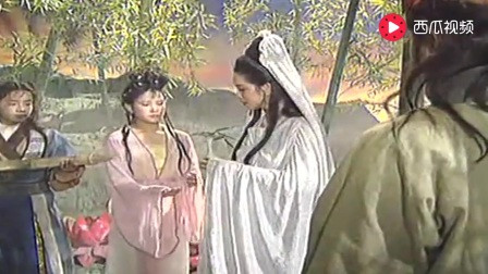 打开 《观世音传奇》男子给老太太送馒头,原来老太太是观音菩萨 广告