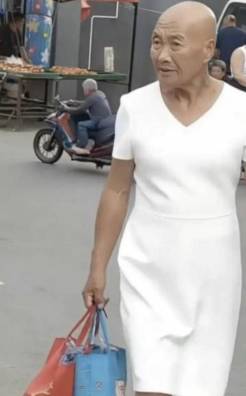 “悲剧还是发生了！”山东淄博临淄区，72岁崔某因与工友宋某日常矛盾积怨，竟深夜穿