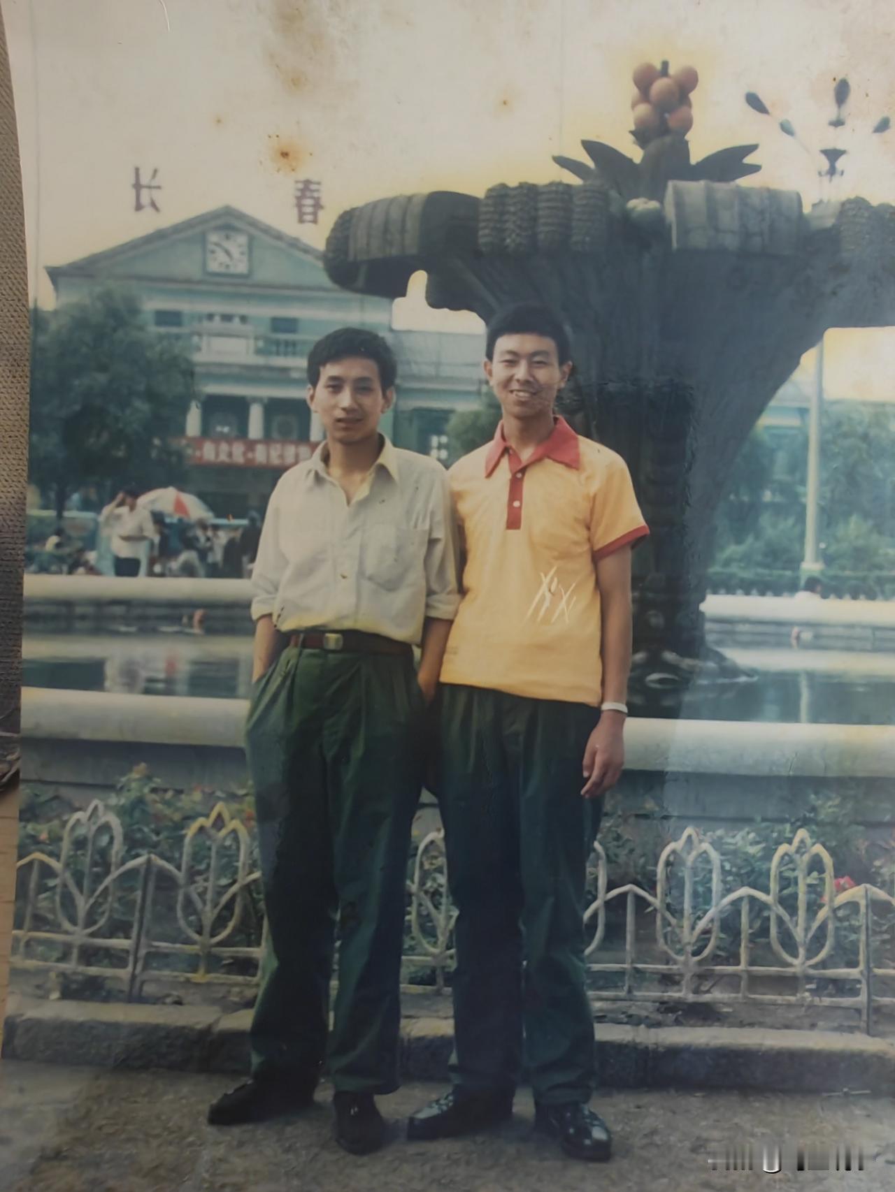（军旅回忆91）回原部队实习的路上，并没有鲜花和掌声。人生的辉煌，从来不是赢了