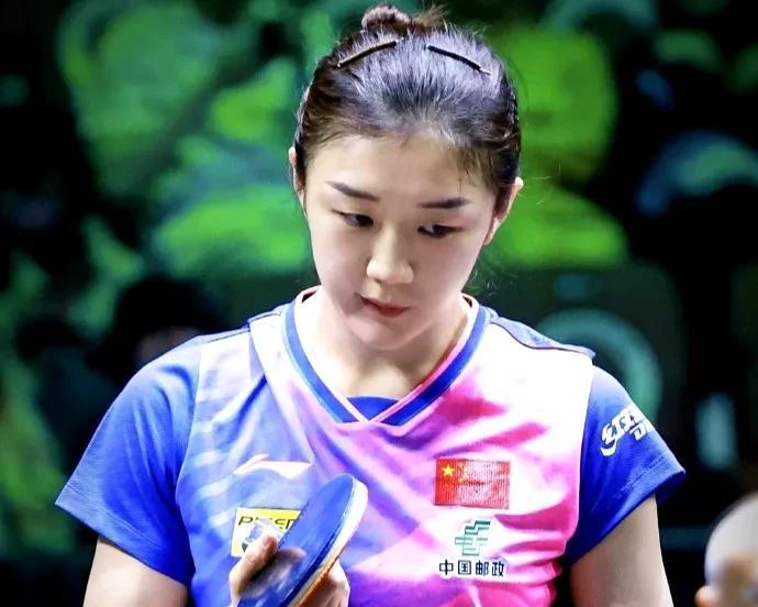 莎莎目前在女乒也是大杀四方，曼昱也是一顶一的强，虽说二梯队追赶势头强劲，但综合胜