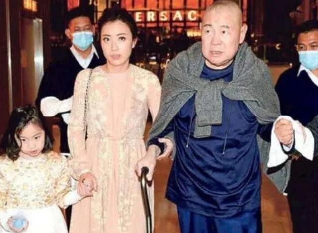 刘銮雄谈创业：我在31岁的时候，曾经一周内买了五辆法拉利，提完车之后我突然想坐公