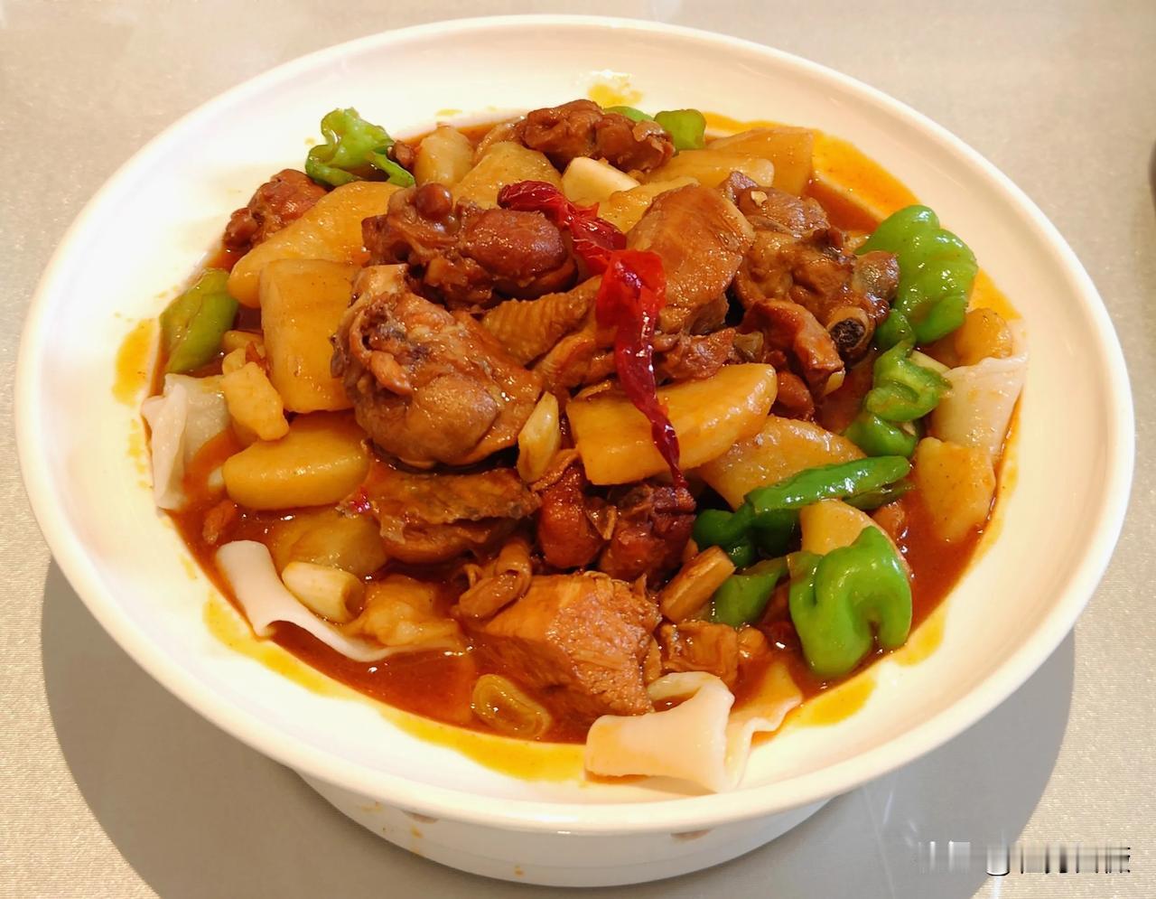 在北京时，只要想吃新疆菜了，一般都会去新疆巴州驻京办，简称金丝特餐厅。可挺有