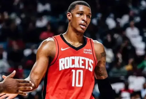 NBA常规赛，火箭主场迎战猛龙的比赛已经结束，最终火箭以113-99轻取猛龙。