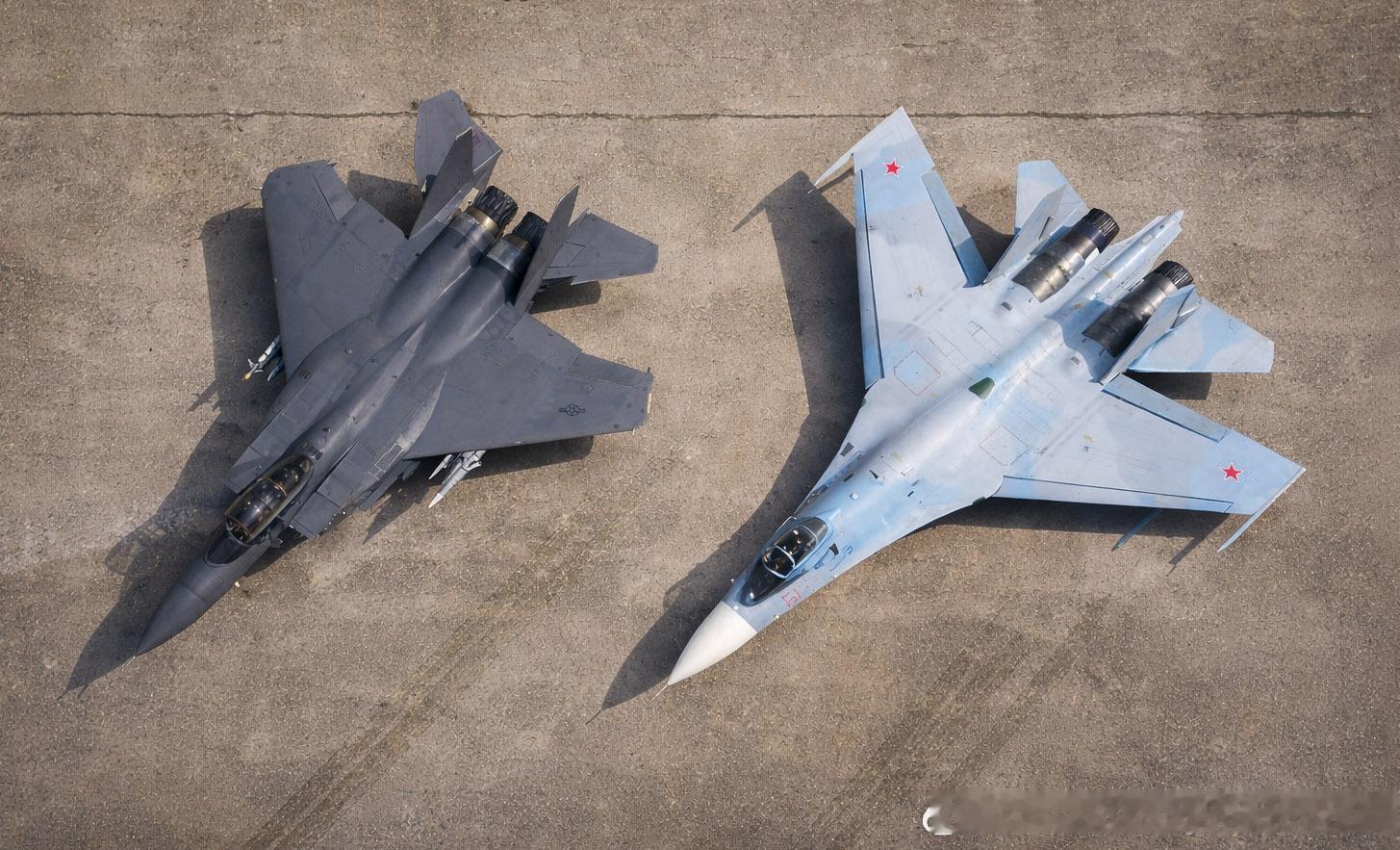 苏-27和F-15尺寸对比