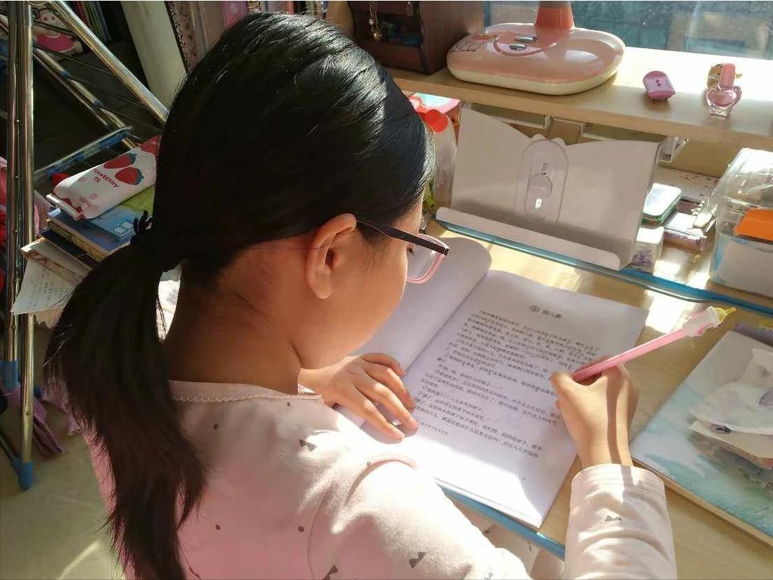 初中想当学霸？这7个秘密没人会主动告诉你进入初中后就会明白，学习这件事有很