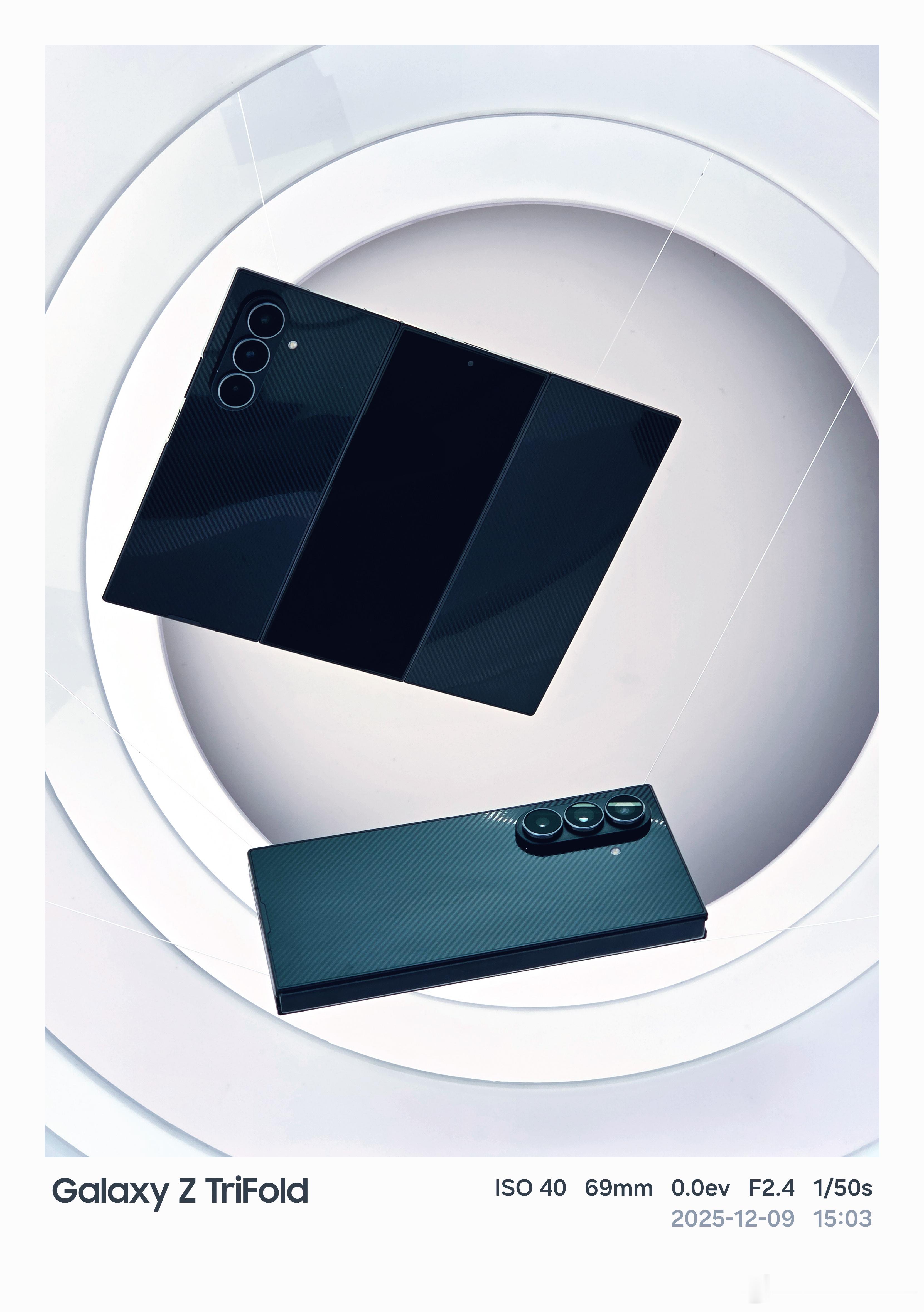 三折叠会在26年爆发吗三折叠会在26年爆发吗？我觉得不会。目前，华为和三星已先