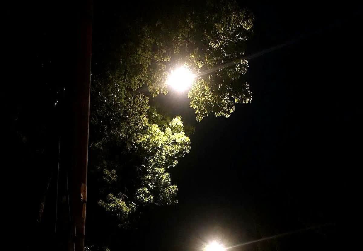 三年情人分手，两个月我们已经不联系了。他没有回复我的最后一条信息，我也没