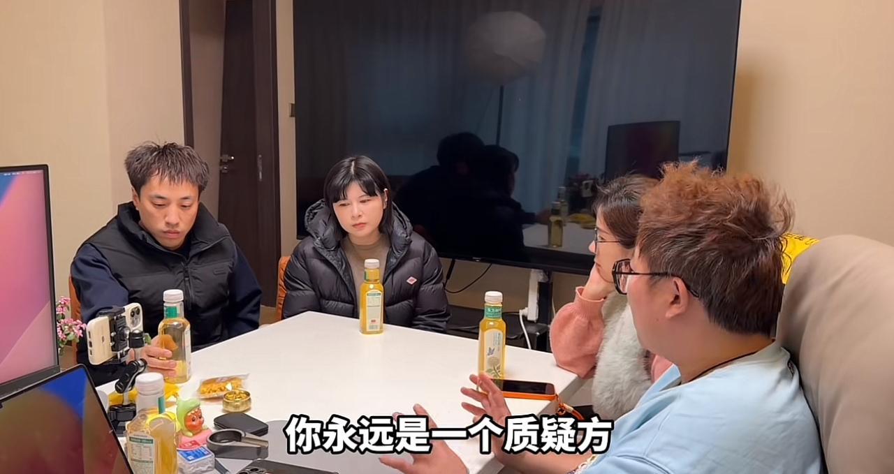 分手大数据第一名，不是出轨。最新情感报告里，38.7%的90后，关系死在“无效