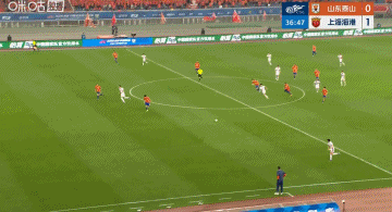 非常难看的上半场1.泰山球员没精神，眼神里没有那种赢球的渴望。对方阵容严重不整