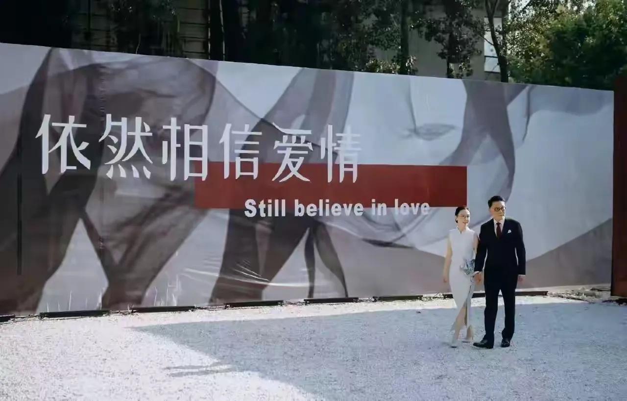 李国庆再婚太高调了！再婚可喜可贺，就是不该太高调。李国庆再婚娶到心仪已久的新娘，