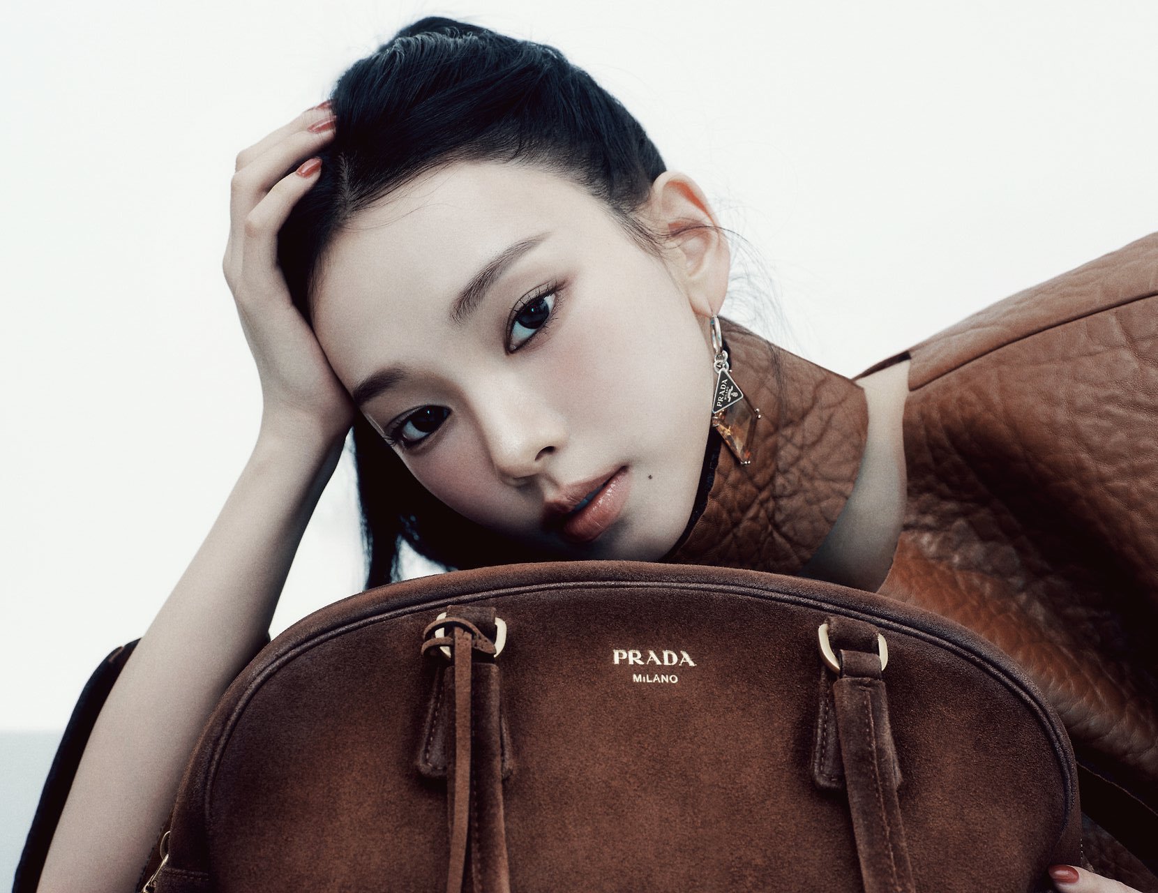 #柳智敏#|2025十月刊DAZEDKorea杂志xPrada🏗KARINASTYLE📷PARK