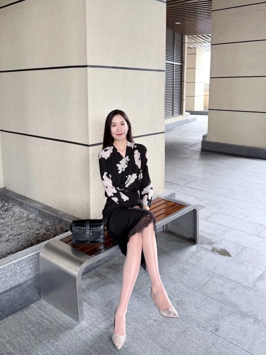 180/110 上班穿点漂亮衣服
