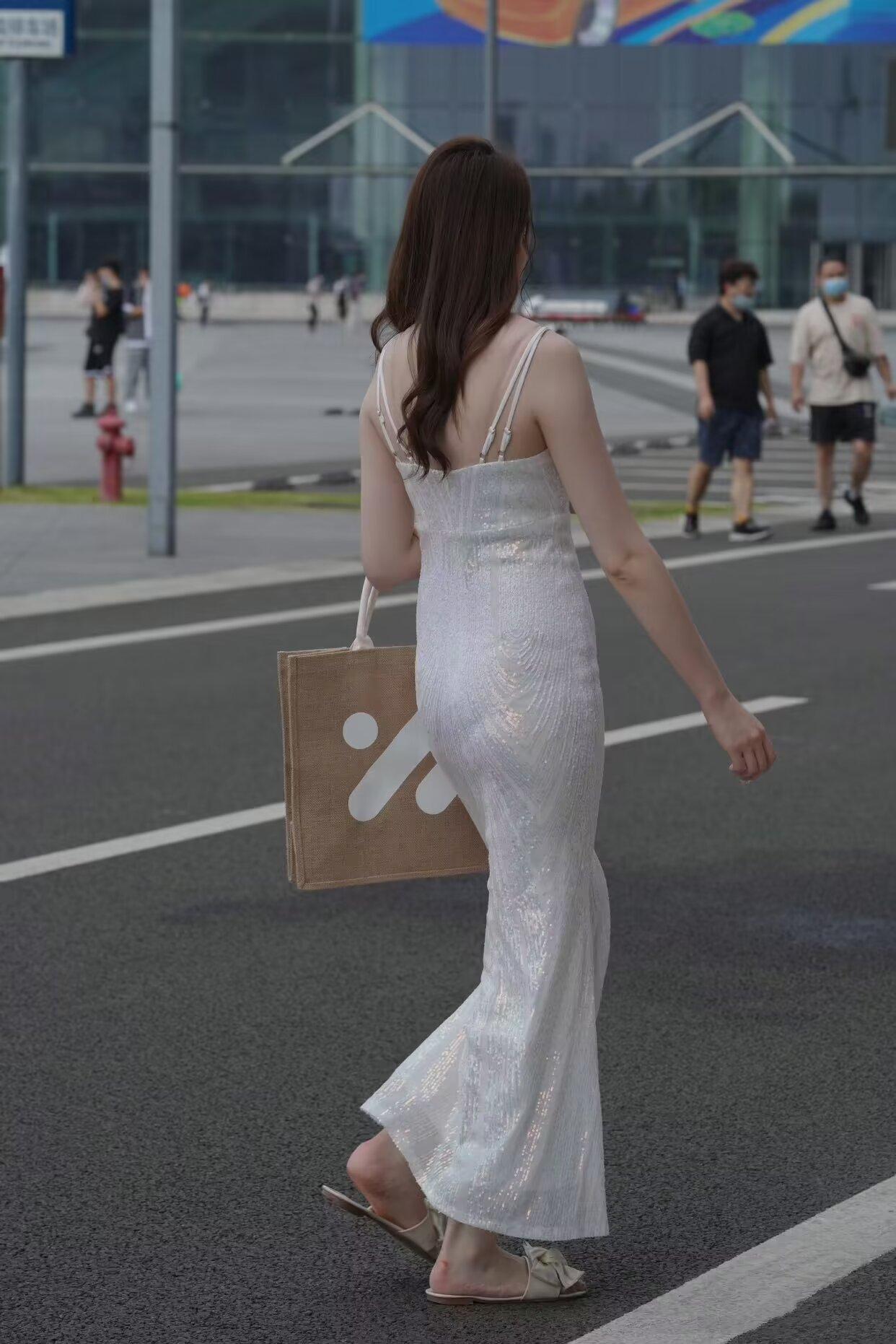 男人的三大核心需求是，被崇拜、被认可、被支持。女人的三大核心需求是，安全感、仪