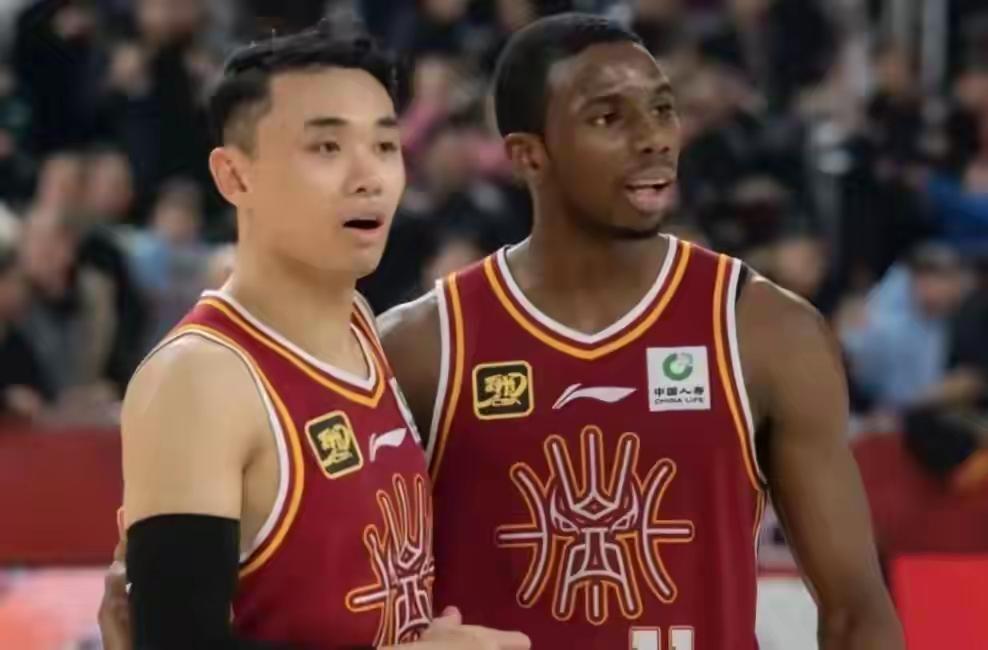 山西男篮比去年下滑太多了，球迷都能看出的好外援不留，换来换去，最后发现没有原来的