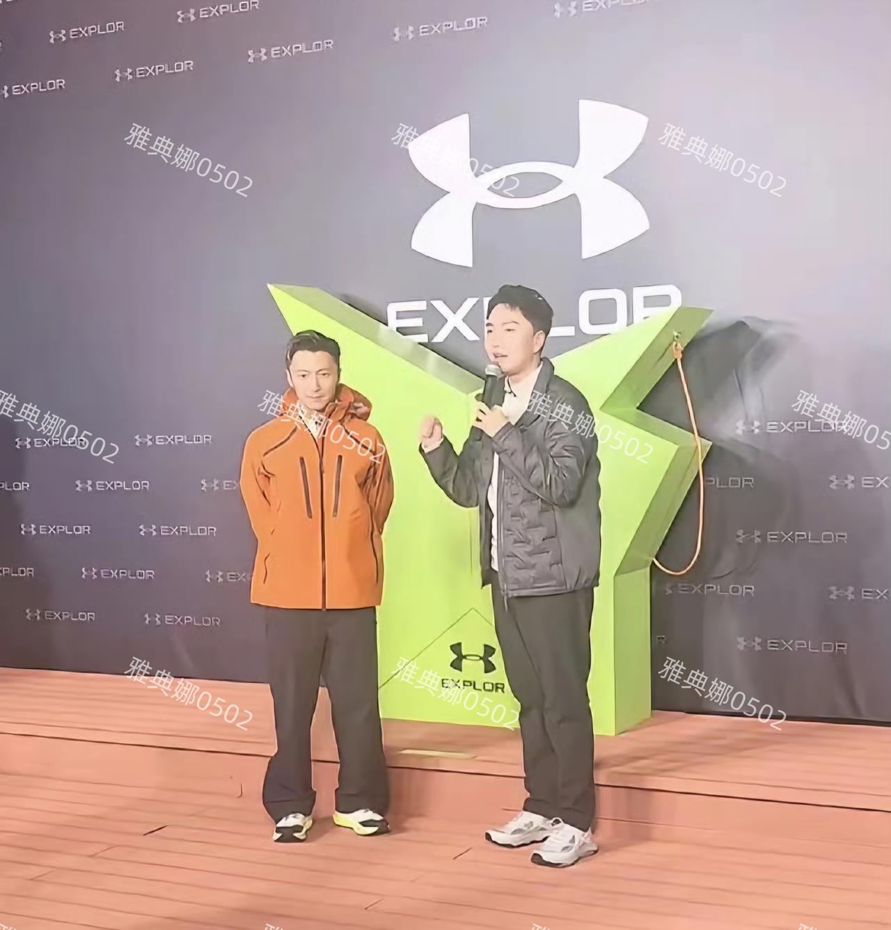 谢霆锋单看脸超级无敌帅，但镜头一照全身就不太行了，他个子不高小小一只身材比例有点