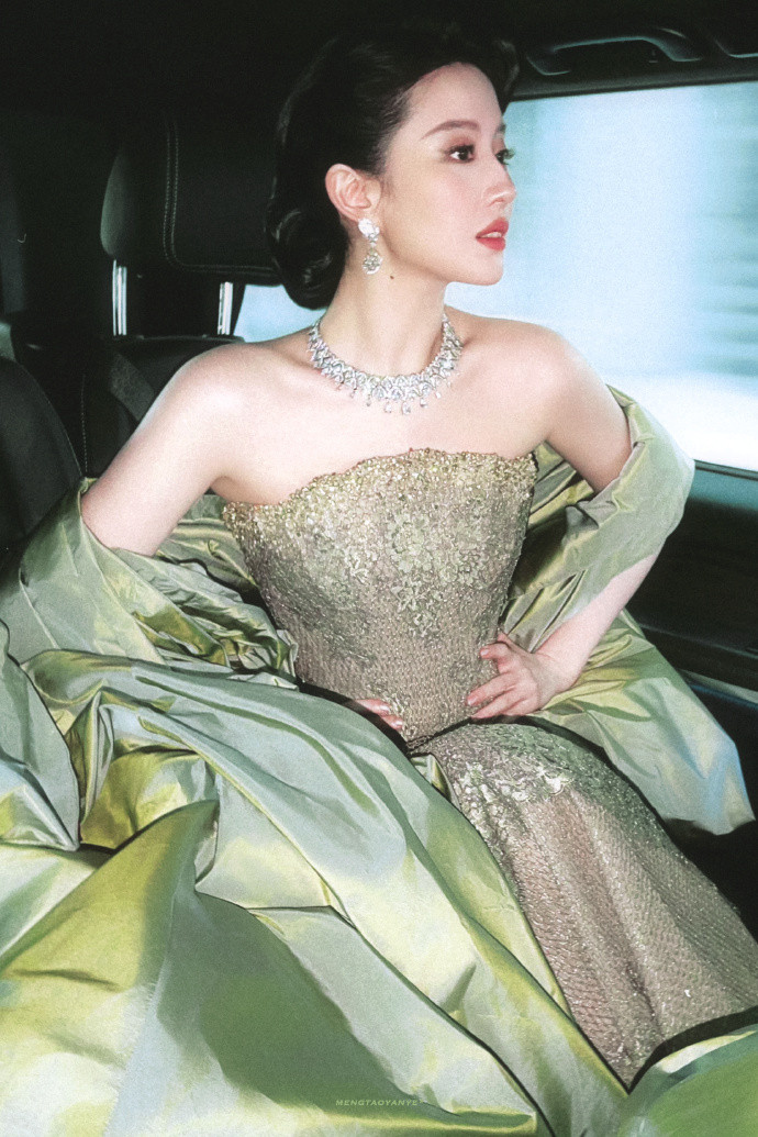 1.刘亦菲与井柏然合作的《南烟斋笔录》多次改名，一直计划播出却迟迟没有拿到平台