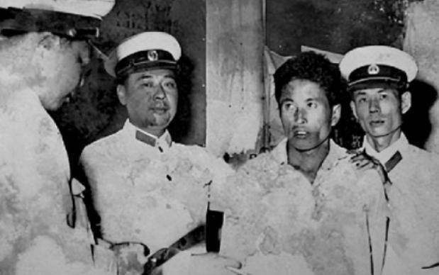 1963年秋，内蒙古巴索伦粮站160万公斤粮票一夜蒸发，四五十名刑侦骨干查了半个