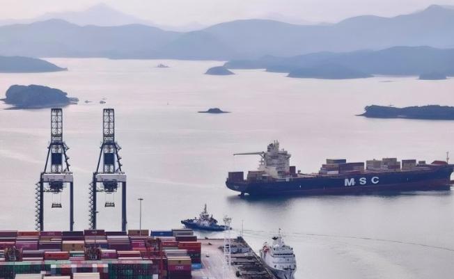 受不了，巴拿马喊话中国当地时间4月8日，巴拿马外交部长公开喊话中国，希望中国能