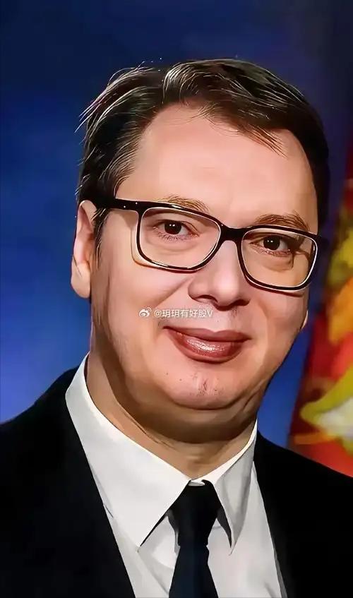 武契奇：买了中国超音速导弹有“小折扣”！3月12日，武契奇在塞尔维亚广播电视