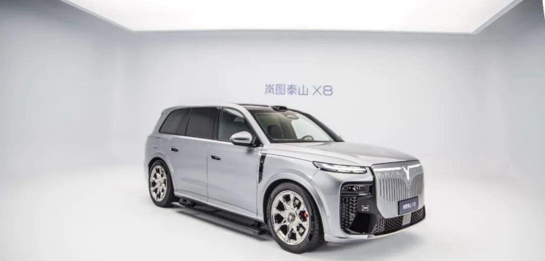 【大五座SUV扎堆上市，风口还是虚火？】最近车市有个现象挺有意思——大五座SUV