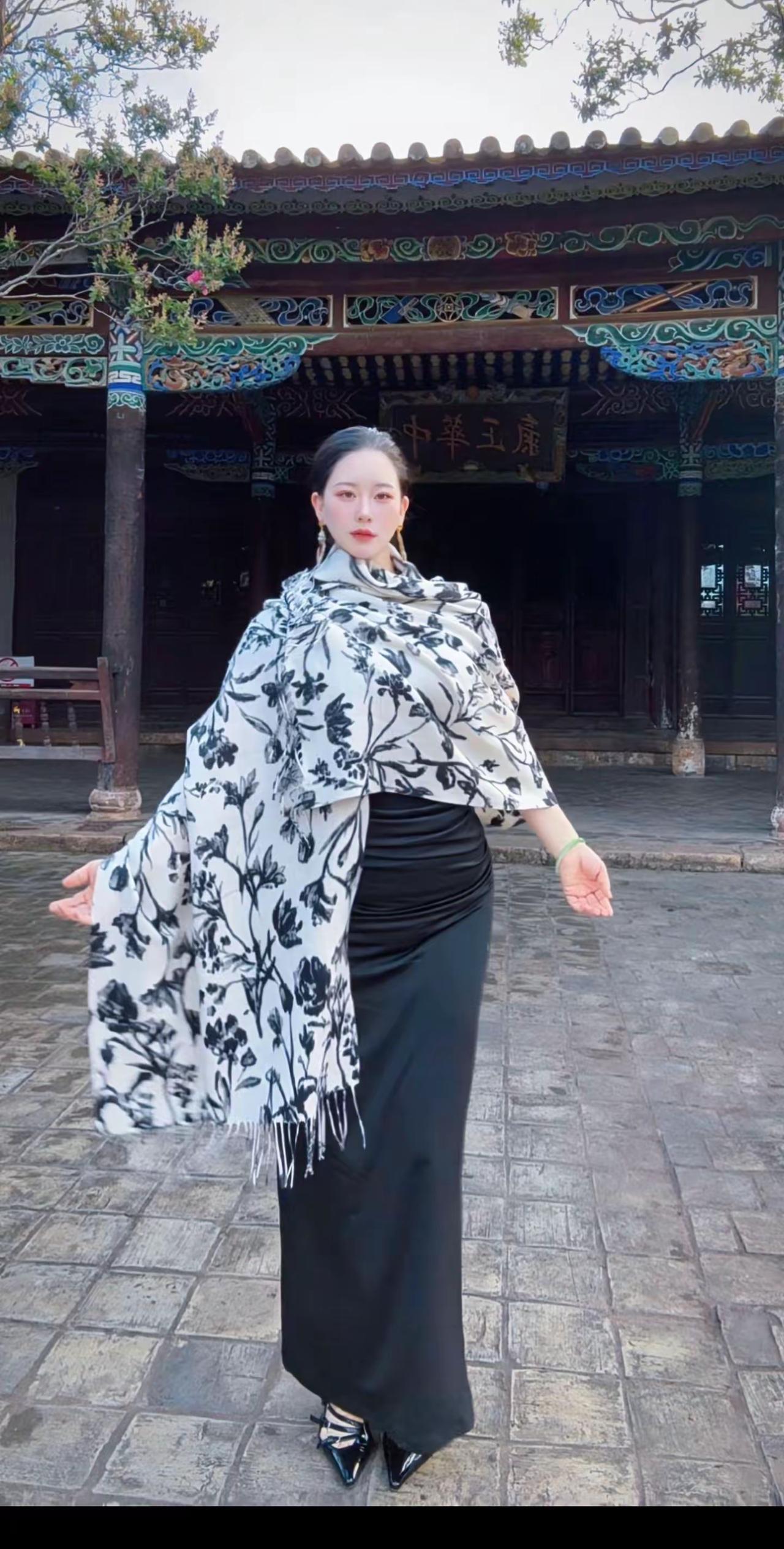 女人如何穿出含蓄的性感?