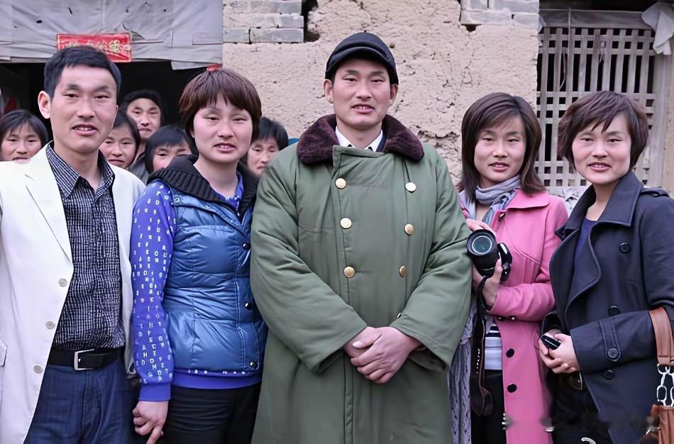 这一看就是一家人，基因强大啊！