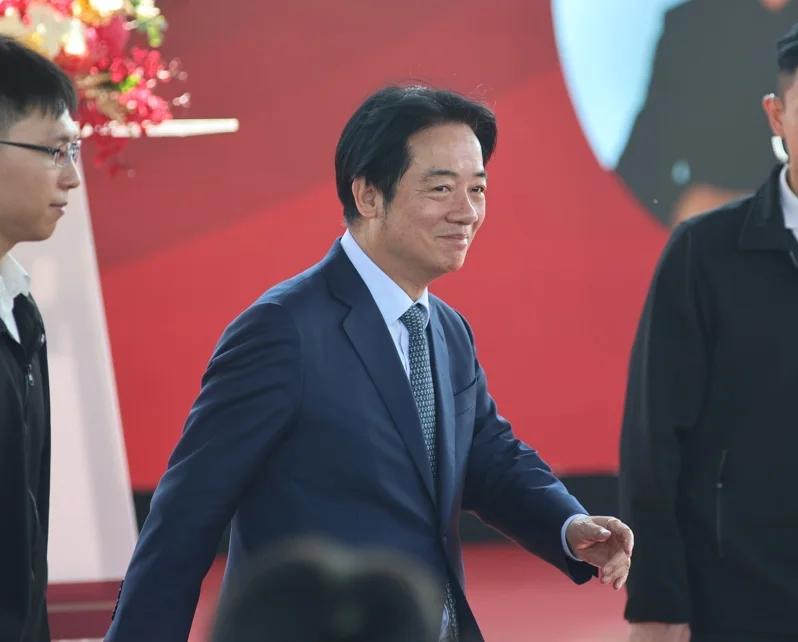 黄伪汉：弹劾、罢免赖清德“绝对办不到”国民党与民众党立委昨在