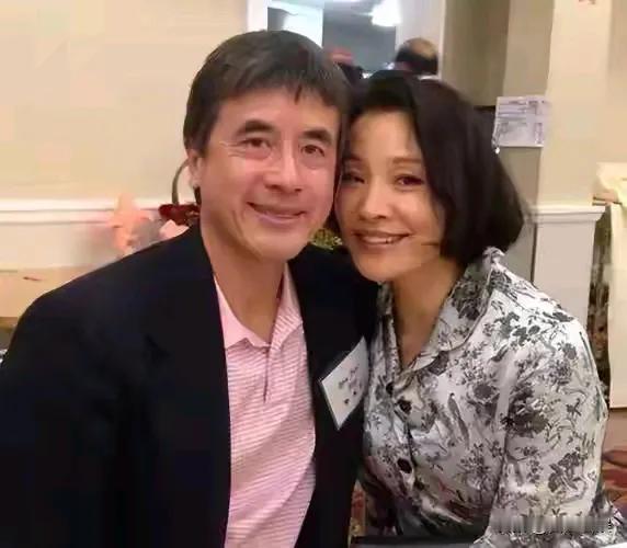 陈冲，60后的上海人，出生优渥，长得漂亮，她真的是人生赢家呢