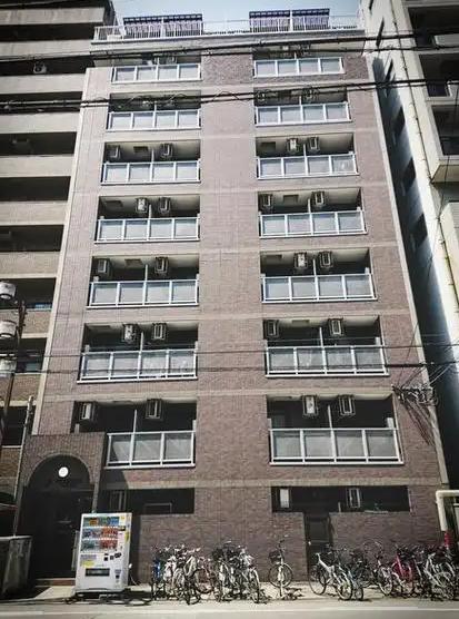 日本这个国家，对黑人严防死守，对欧美白人爱搭不理，但是对待黄种人，特别是中国人、