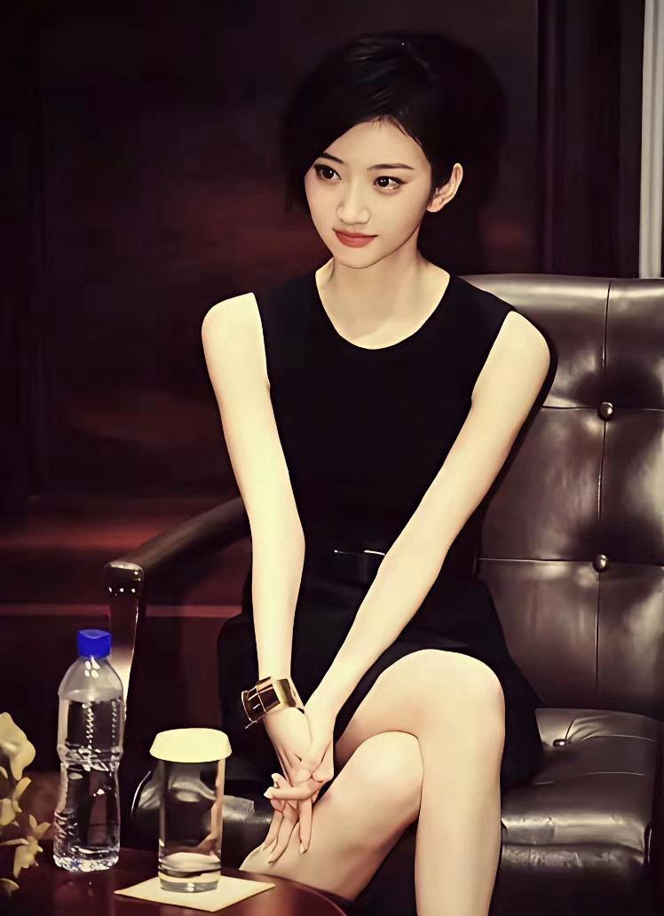 早期的景甜直接美爆！颜值气质双在线，灵气又惊艳，天生就是美人胚子～