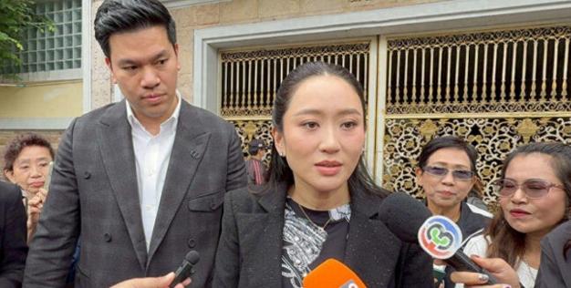 泰国最近的政坛瓜也太刺激了，前总理他信蹲大牢还不忘“苦修”，刚风光当选的女儿佩通