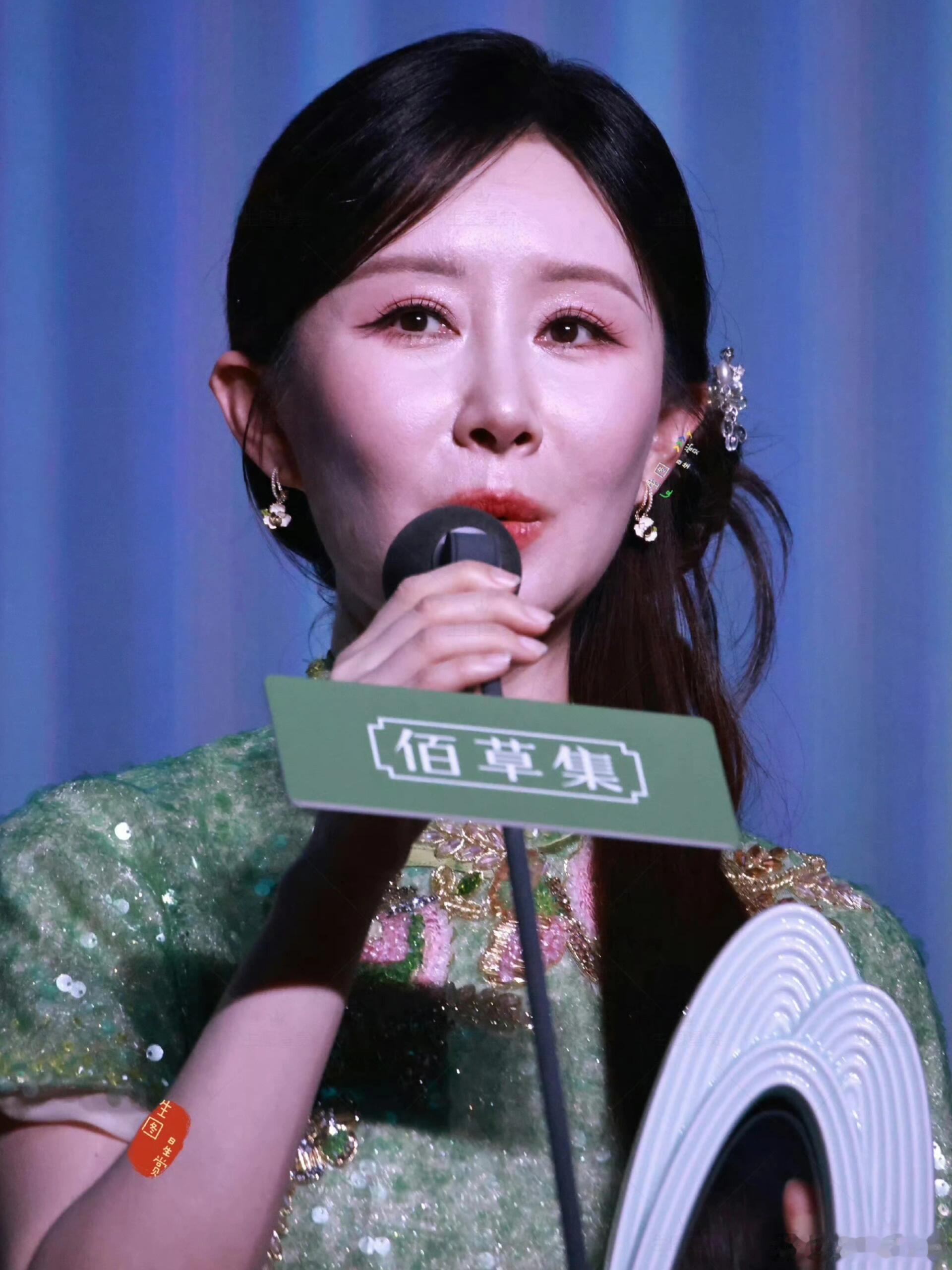 舒畅38岁的状态很好的状态啊！！​​​