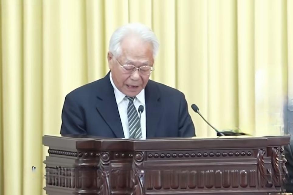 岛内又有一重量级人物震撼发声,赖清德听了得瑟瑟发抖。近日中国台湾劳动党主席吴荣