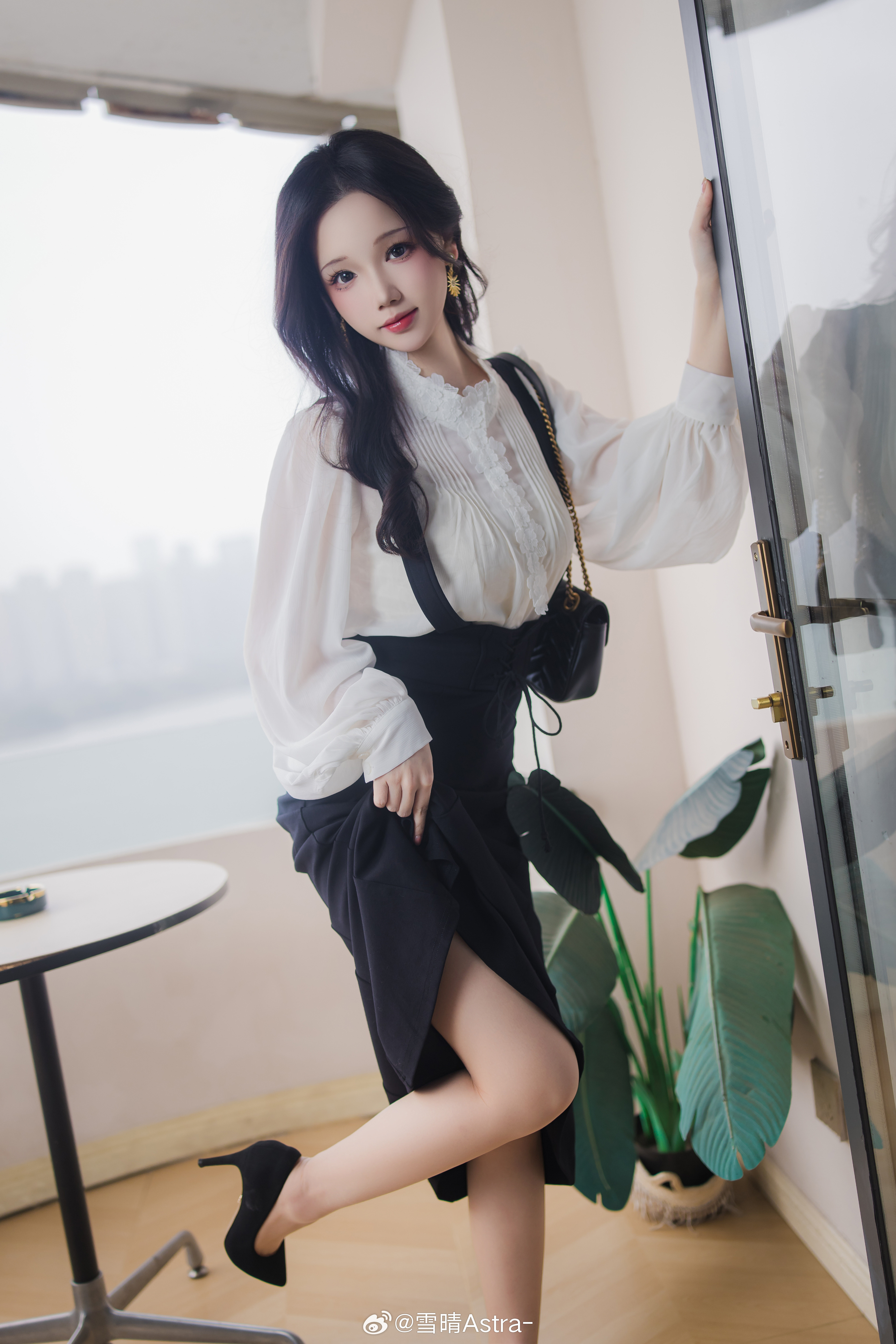 OL装扮太欲了，顶不住啊，发射发射＞＞＞💕💕💕